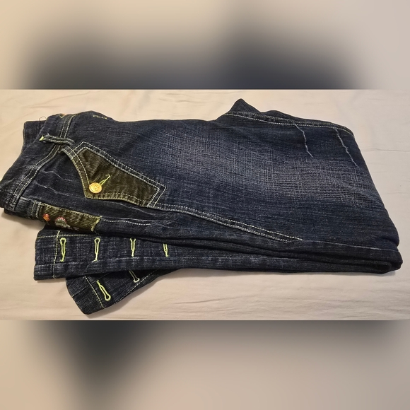 Floral Embroidery Jean's Women's Size 29 - Picture 4 of 5